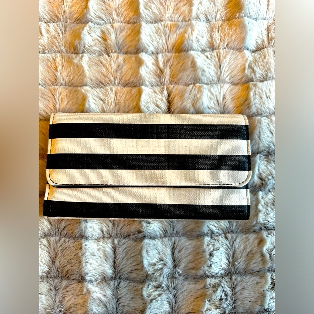 Kut from the Kloth Black and White Striped Wallet